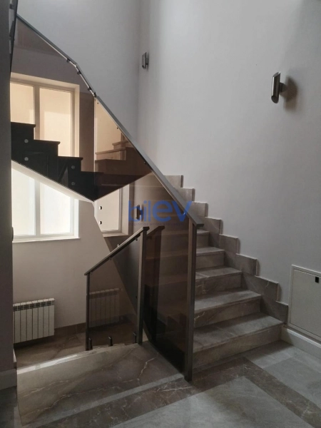 Satış 5 otaqlı Həyət evi  550m², Xırdalan