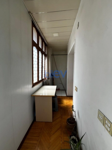 Satış 5 otaqlı Köhnə Tikili bina evi  130m², Bakı