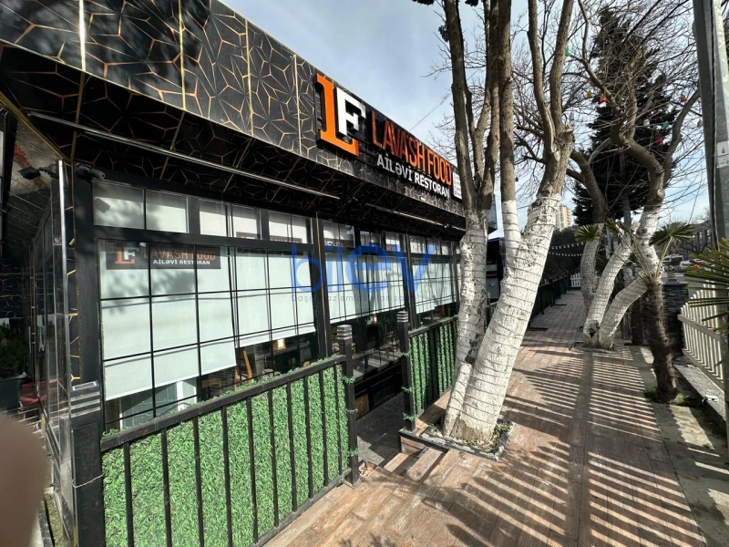 Satış 4 otaqlı Obyekt  310m², Bakı