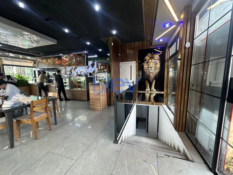 Satış 4 otaqlı Obyekt  310m², Bakı
