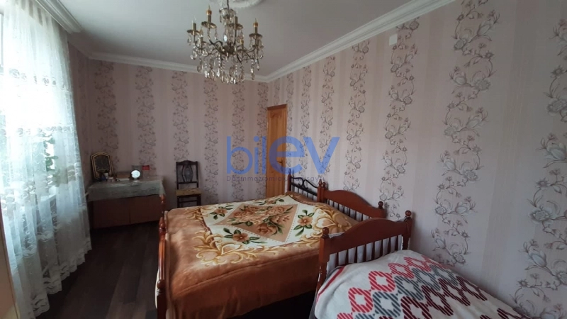 Satış 5 otaqlı Köhnə Tikili bina evi  110m², Bakı