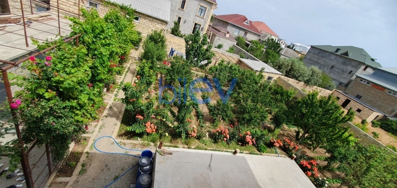 Satış 14 otaqlı Həyət evi  400m², Bakı