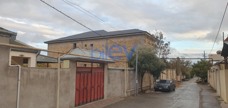 Satış 14 otaqlı Həyət evi  400m², Bakı