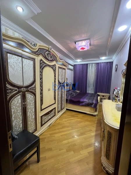 Satış 4 otaqlı Yeni Tikili bina evi  140m², Bakı