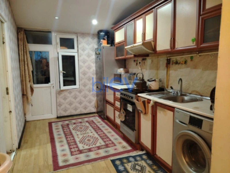 Satış 3 otaqlı Köhnə Tikili bina evi  90m², Bakı