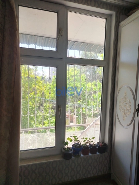 Satış 3 otaqlı Köhnə Tikili bina evi  90m², Bakı