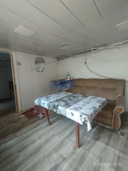 Satış 3 otaqlı Köhnə Tikili bina evi  90m², Bakı