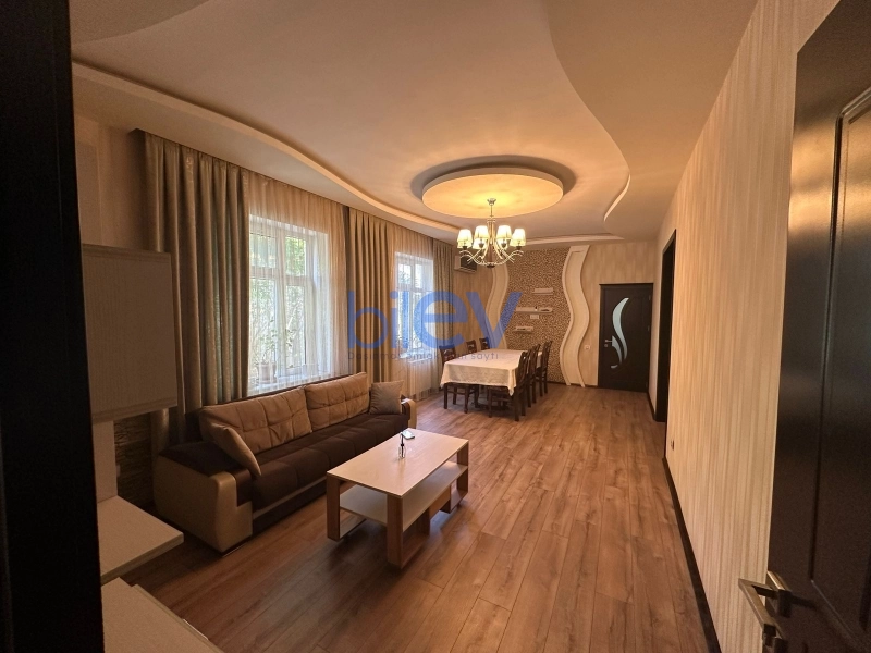 Satış 4 otaqlı Həyət evi  140m², Bakı
