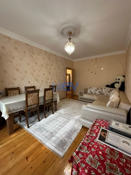 Satış 3 otaqlı Köhnə Tikili bina evi  70.00m², Bakı