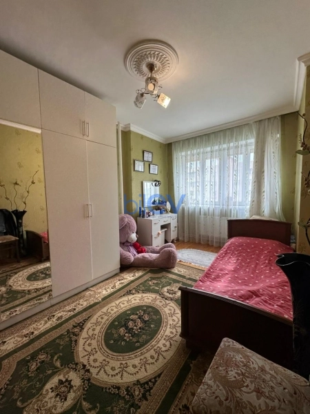 Satış 3 otaqlı Köhnə Tikili bina evi  70.00m², Bakı