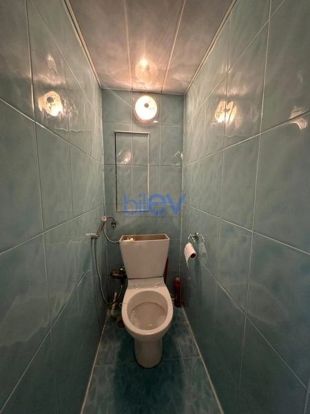 Satış 3 otaqlı Köhnə Tikili bina evi  70.00m², Bakı