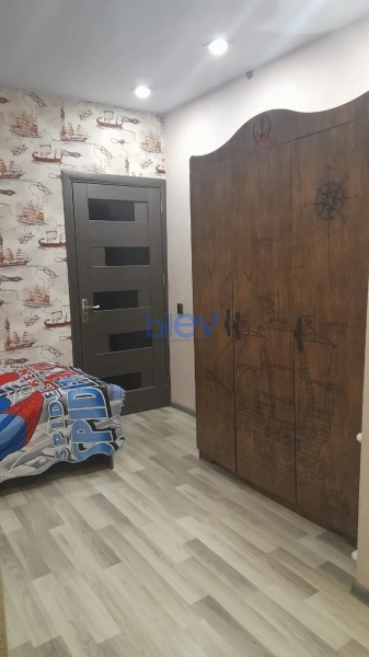 Satış 4 otaqlı Köhnə Tikili bina evi  100m², Bakı