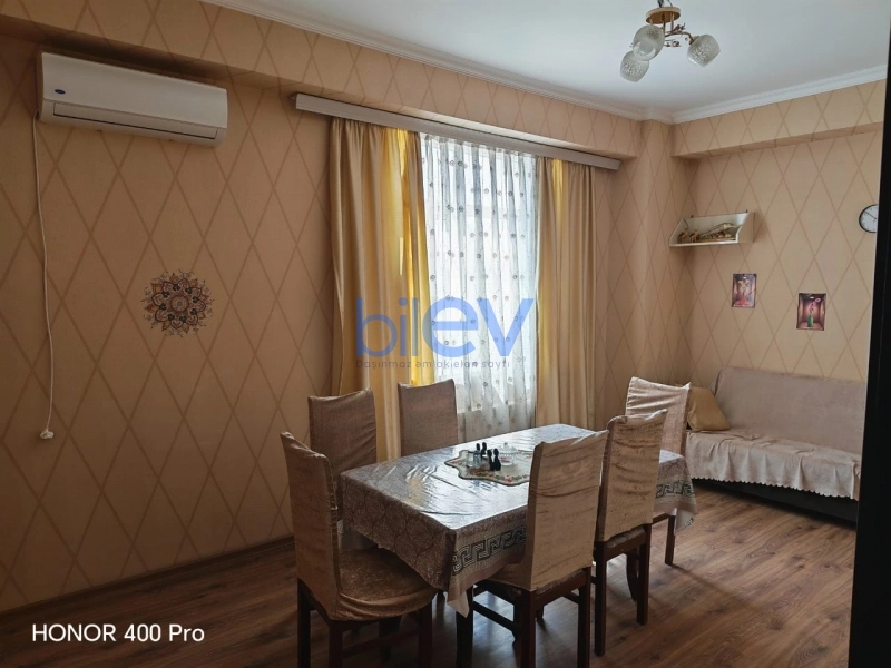 Aylıq Kirayə 3 otaqlı Yeni Tikili bina evi  80m², Bakı