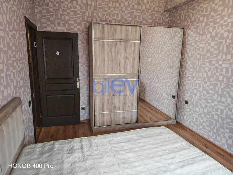 Aylıq Kirayə 3 otaqlı Yeni Tikili bina evi  80m², Bakı