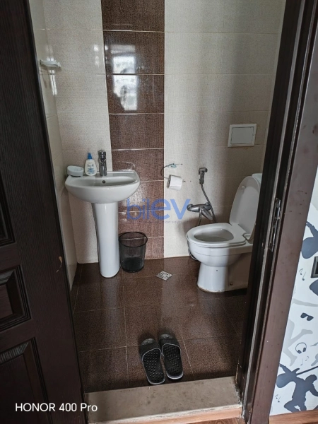 Aylıq Kirayə 3 otaqlı Yeni Tikili bina evi  80m², Bakı