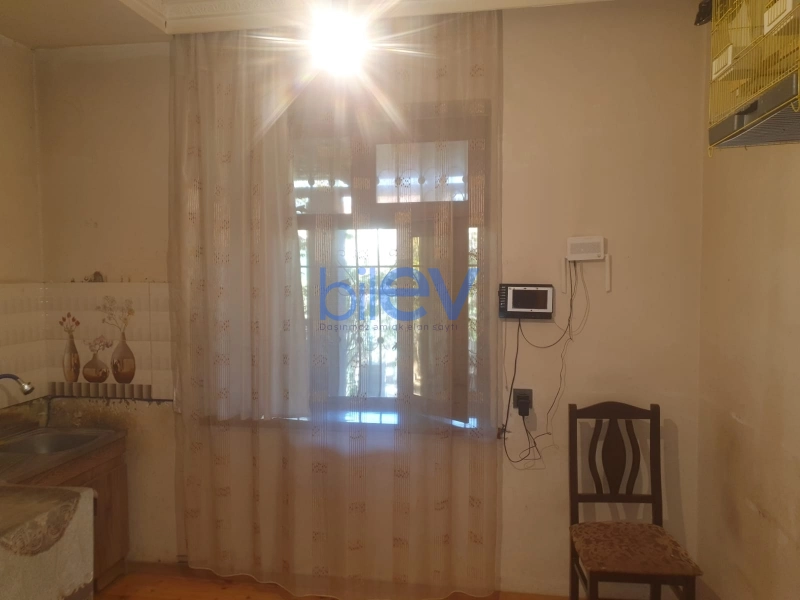 Satış 8 otaqlı Həyət evi  210m², Bakı