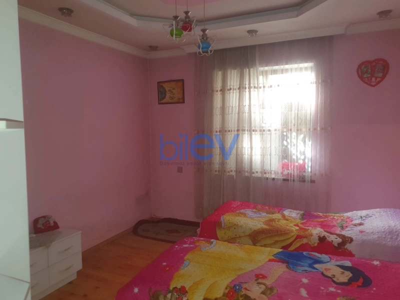 Satış 8 otaqlı Həyət evi  210m², Bakı