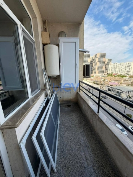 Aylıq Kirayə 3 otaqlı Yeni Tikili bina evi  135m², Bakı