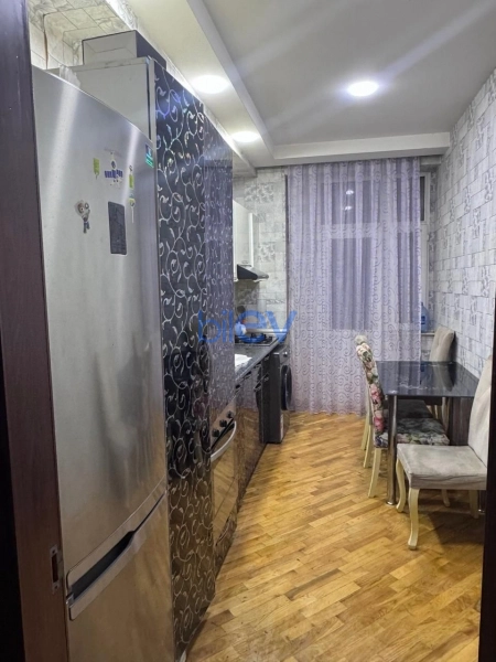 Aylıq Kirayə 3 otaqlı Yeni Tikili bina evi  96m², Bakı