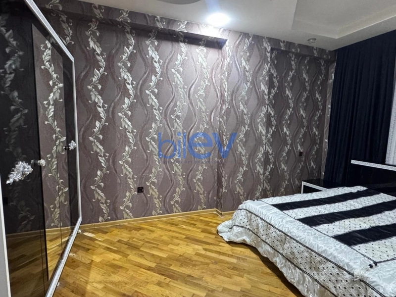 Aylıq Kirayə 3 otaqlı Yeni Tikili bina evi  96m², Bakı