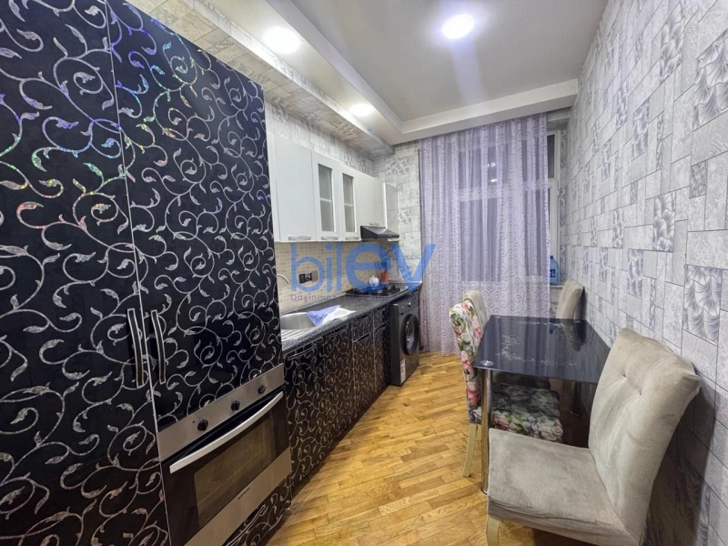 Aylıq Kirayə 3 otaqlı Yeni Tikili bina evi  96m², Bakı