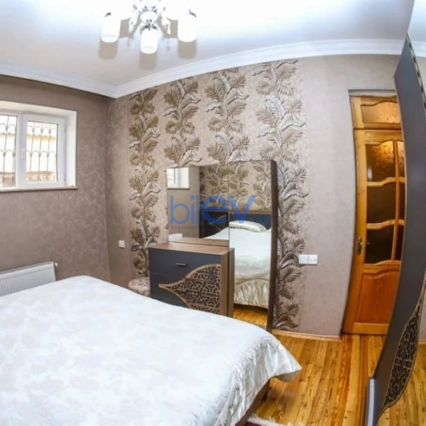 Satış 7 otaqlı Həyət evi  250m², Bakı