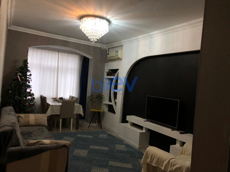 Satış 3 otaqlı Köhnə Tikili bina evi  90m², Bakı