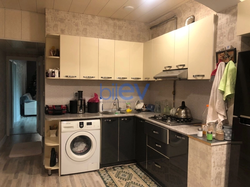 Satış 3 otaqlı Köhnə Tikili bina evi  90m², Bakı