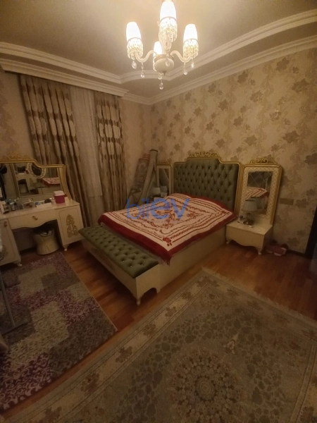 Satış 5 otaqlı Həyət evi  320m², Bakı