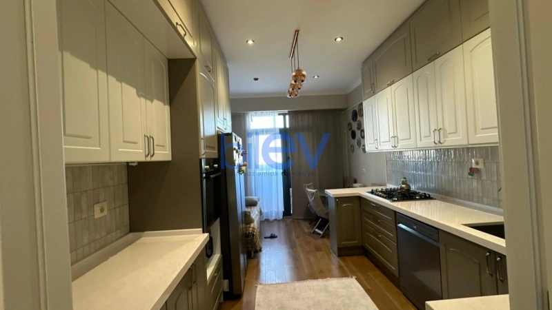 Satış 4 otaqlı Yeni Tikili bina evi  121m², Bakı