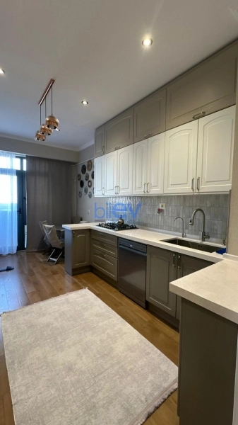 Satış 4 otaqlı Yeni Tikili bina evi  121m², Bakı