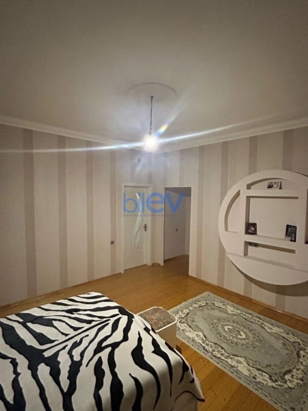 Satış 5 otaqlı Həyət evi  220m², Bakı