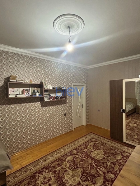 Satış 5 otaqlı Həyət evi  220m², Bakı