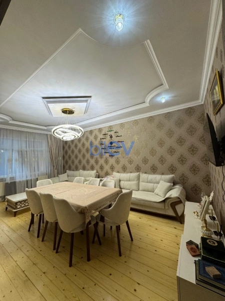 Satış 6 otaqlı Həyət evi  300m², Bakı
