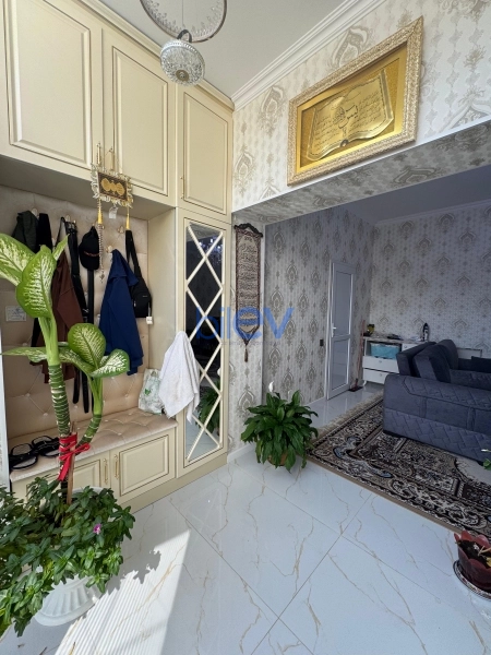 Satış 6 otaqlı Həyət evi  300m², Bakı
