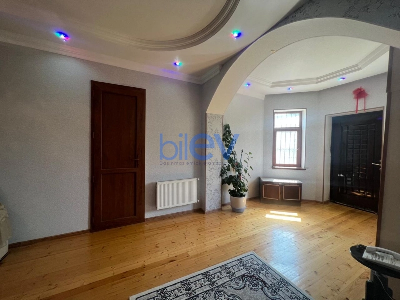 Satış 6 otaqlı Həyət evi  250m², Bakı