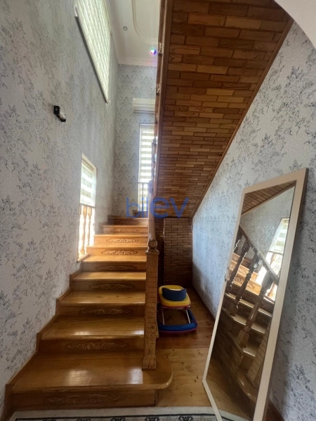 Satış 6 otaqlı Həyət evi  250m², Bakı
