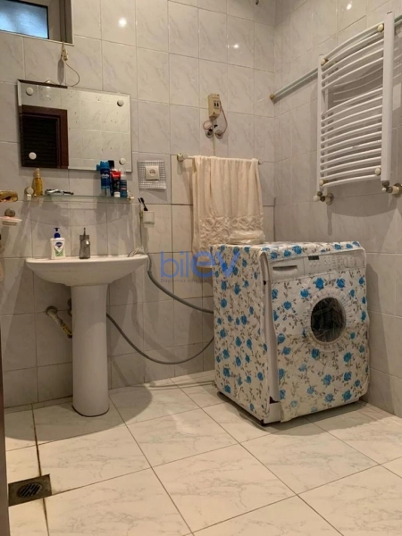 Satış 7 otaqlı Həyət evi  280m², Bakı