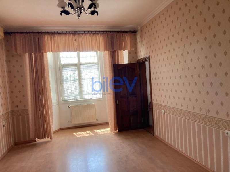 Satış 7 otaqlı Həyət evi  280m², Bakı