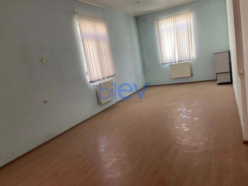 Satış 7 otaqlı Həyət evi  280m², Bakı