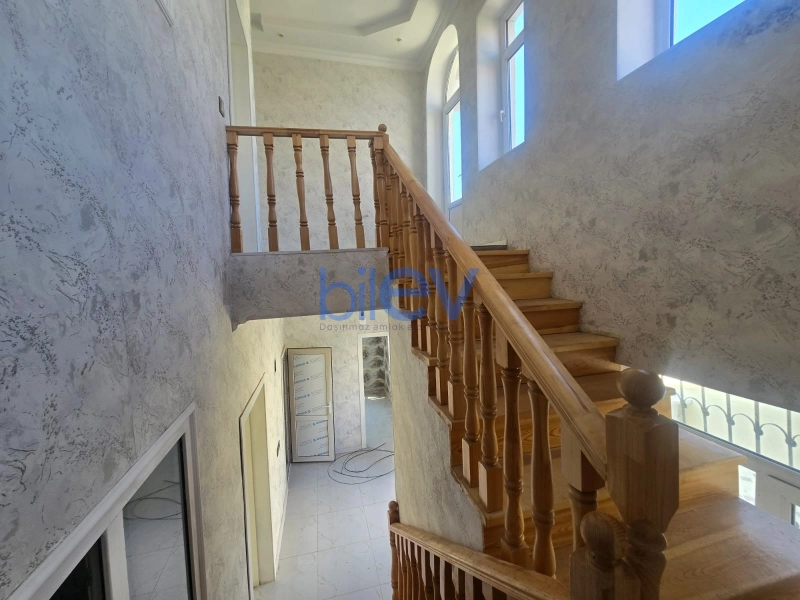 Satış 5 otaqlı Həyət evi  200m², Bakı
