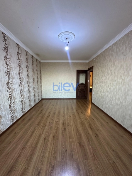 Satış 2 otaqlı Köhnə Tikili bina evi  60m², Bakı