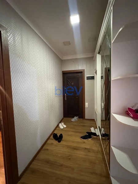 Satış 2 otaqlı Köhnə Tikili bina evi  60m², Bakı