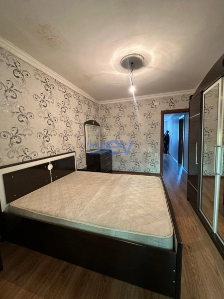 Satış 2 otaqlı Köhnə Tikili bina evi  60m², Bakı