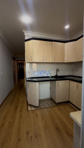 Satış 2 otaqlı Köhnə Tikili bina evi  60m², Bakı