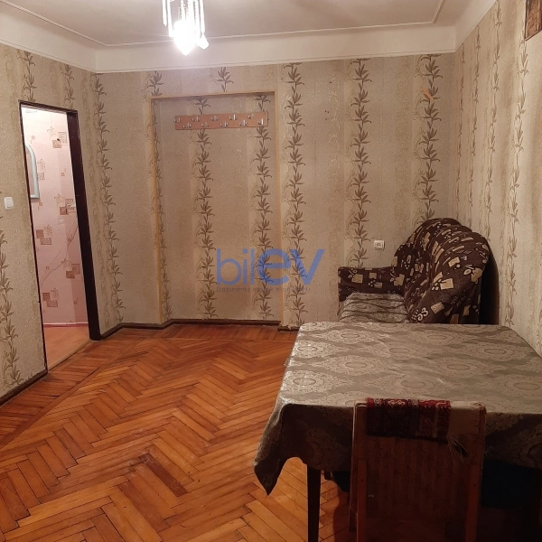 Satış 1 otaqlı Köhnə Tikili bina evi  35m², Bakı