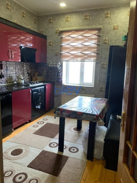 Satış 5 otaqlı Həyət evi  240m², Bakı
