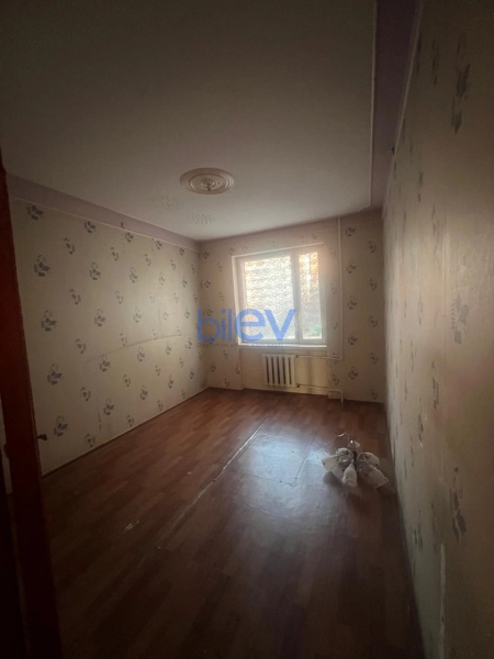 Satış 5 otaqlı Köhnə Tikili bina evi  120m², Bakı