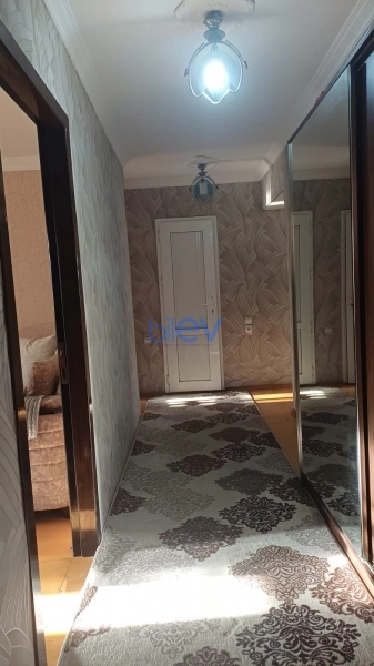 Satış 3 otaqlı Köhnə Tikili bina evi  85m², Bakı