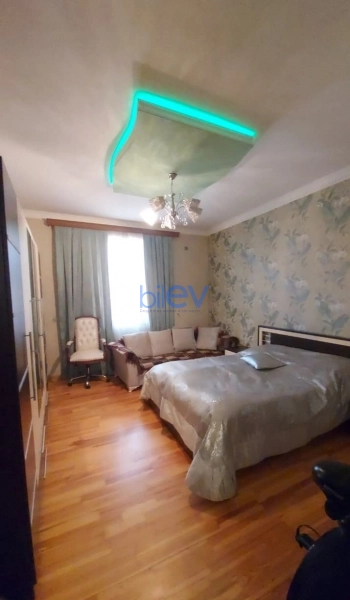 Satış 7 otaqlı Həyət evi  390m², Bakı